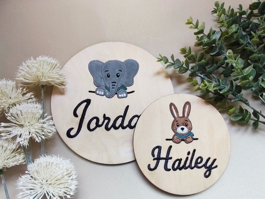 Namensschild aus Holz