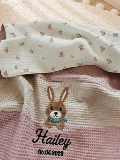 Personalisierte Babydecke aus Waffelpiqué & Musselin
